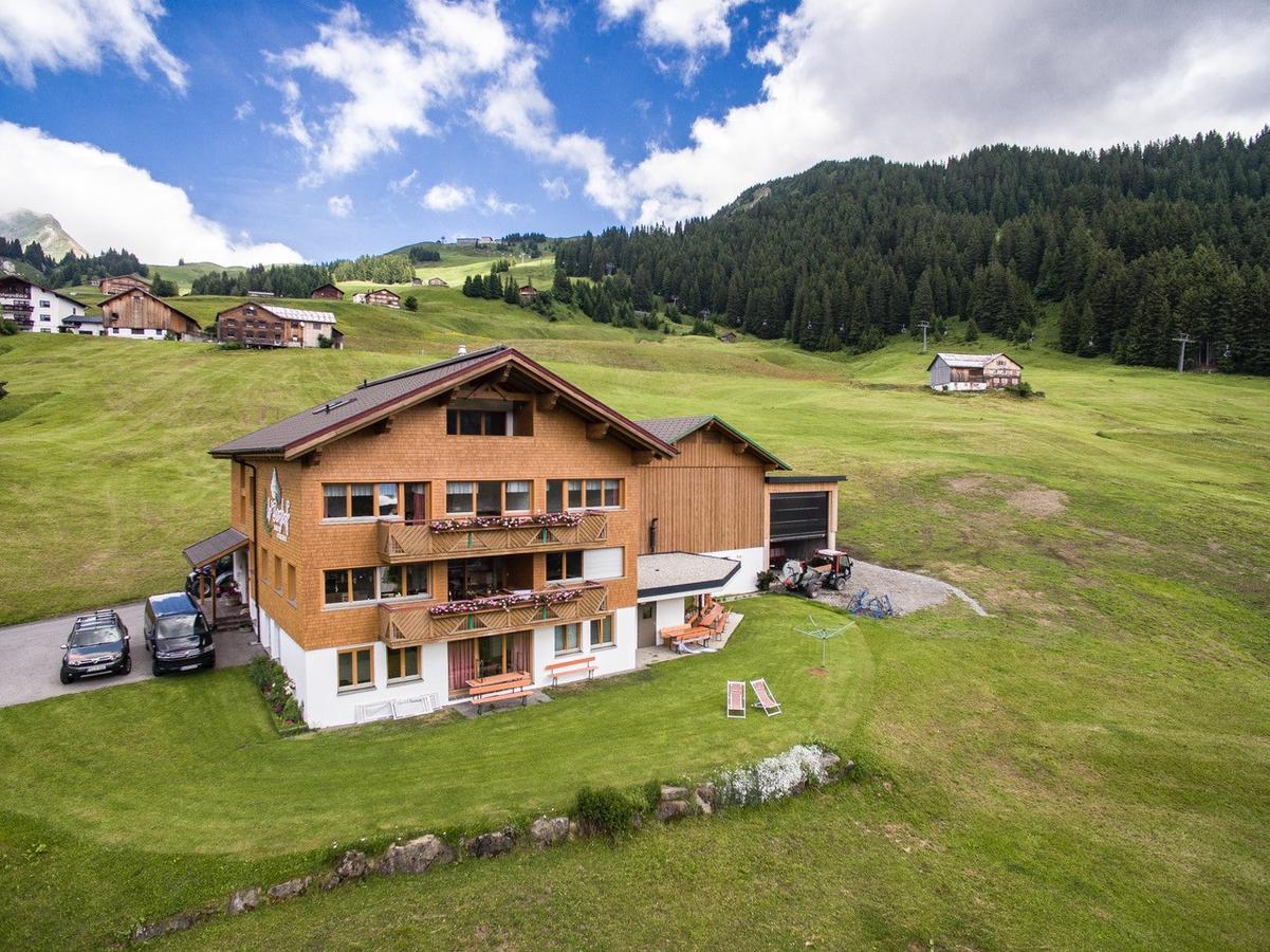 Dr'Berghof Villa Damuels Eksteriør bilde
